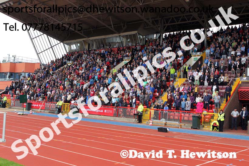 Crowd, English Schools Track and Field. Photo: David T. Hewitson/Sports for All Pics